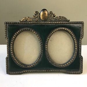 Vintage Double Oval Picture Frame Holds 2.5”x3” Photos Dark Green Gold W/Glass